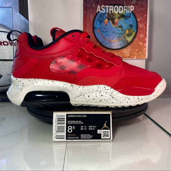 jordan max 200 fire red